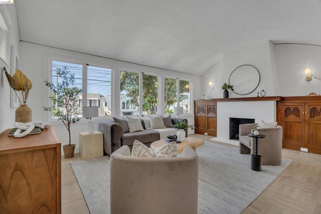 2312 35Th Ave, San Francisco, CA 94116