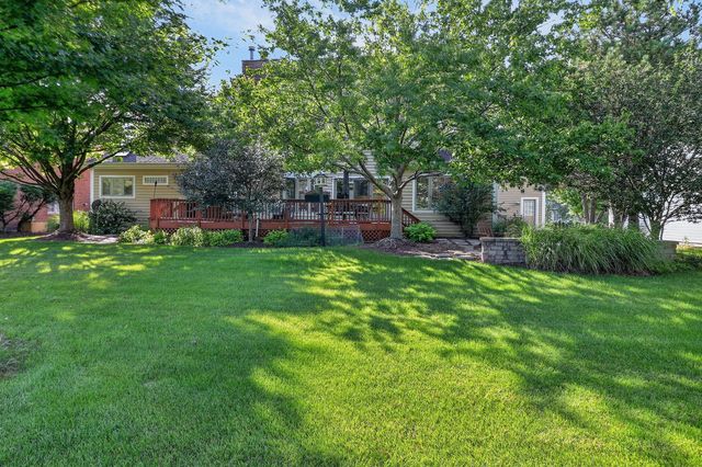 2439 Fawn Lake Circle, Naperville, IL 60564