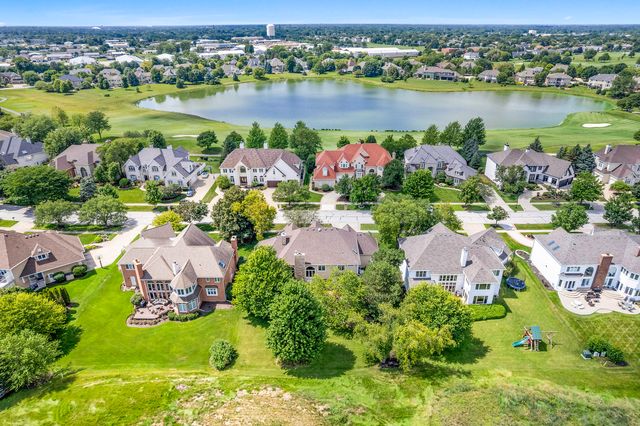 2439 Fawn Lake Circle, Naperville, IL 60564