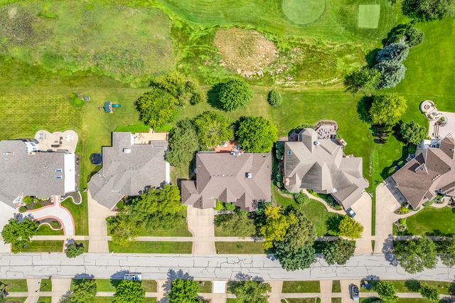 2439 Fawn Lake Circle, Naperville, IL 60564