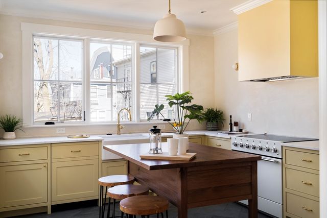 23 Ellery Street 23, Cambridge, MA 02138