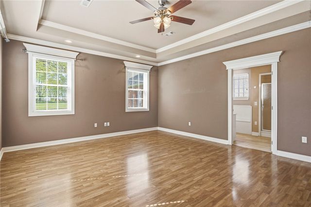 3473 Grapevine Drive, Tontitown, AR 72762
