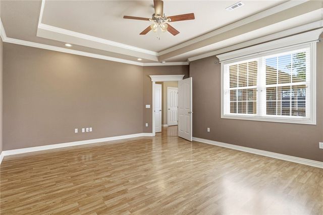 3473 Grapevine Drive, Tontitown, AR 72762
