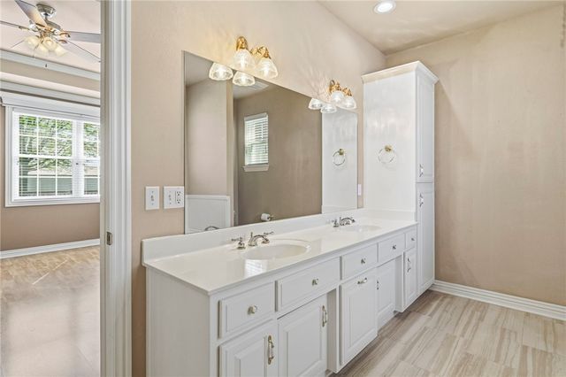 3473 Grapevine Drive, Tontitown, AR 72762