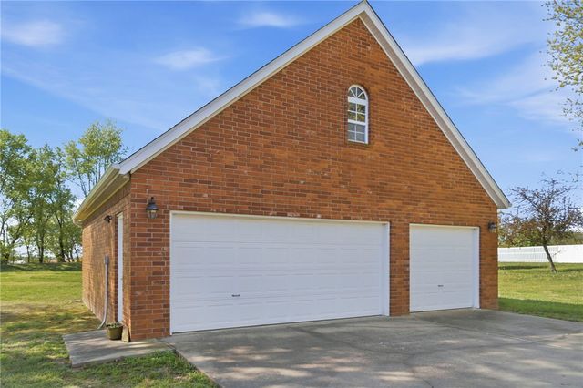3473 Grapevine Drive, Tontitown, AR 72762