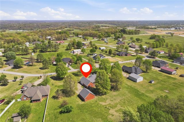 3473 Grapevine Drive, Tontitown, AR 72762