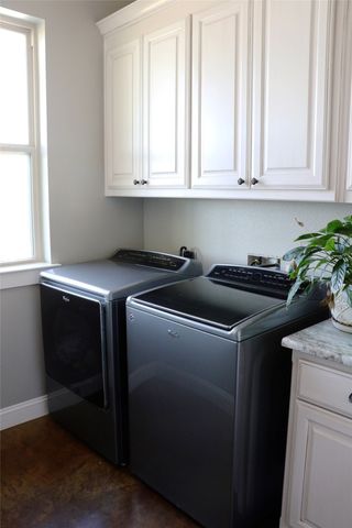 23670 Champion Dr, Lindale, TX 75771