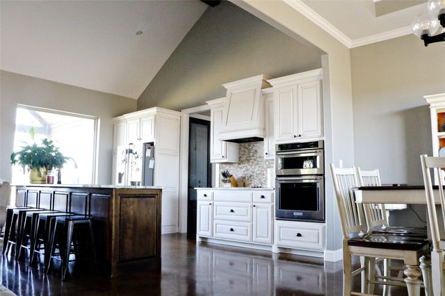 23670 Champion Dr, Lindale, TX 75771