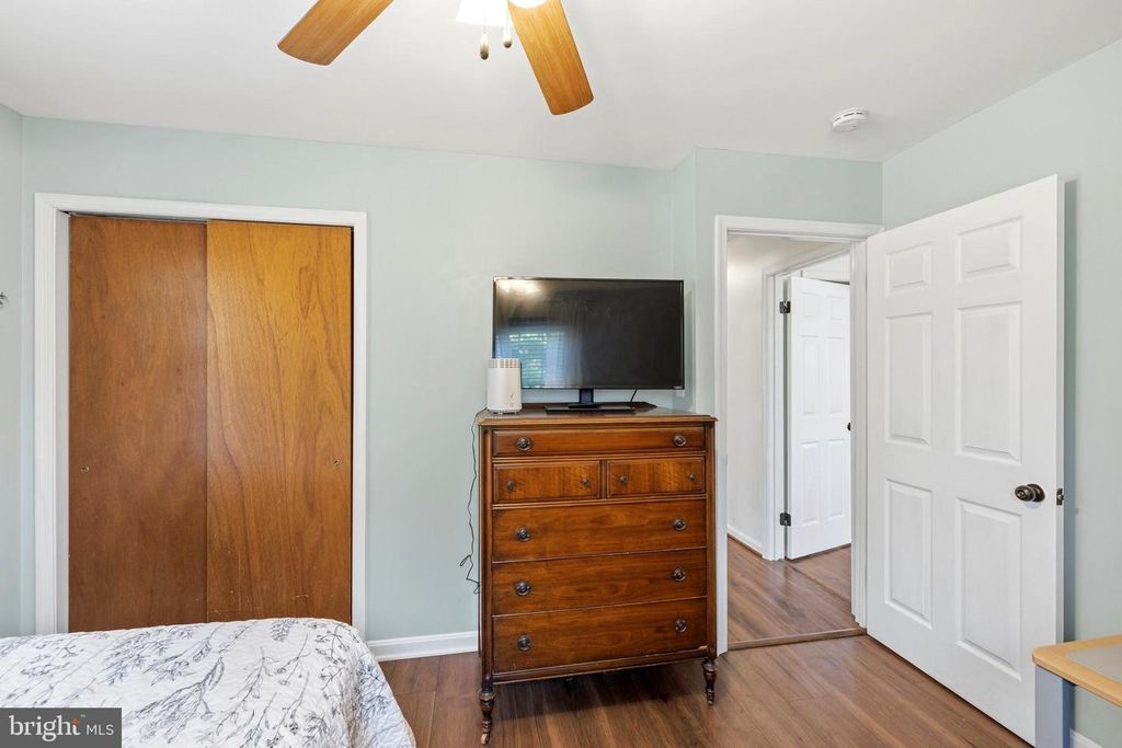 Image 31 of property listing at 7425 SIMMS LANDING RD, Port Tobacco, MD 20677