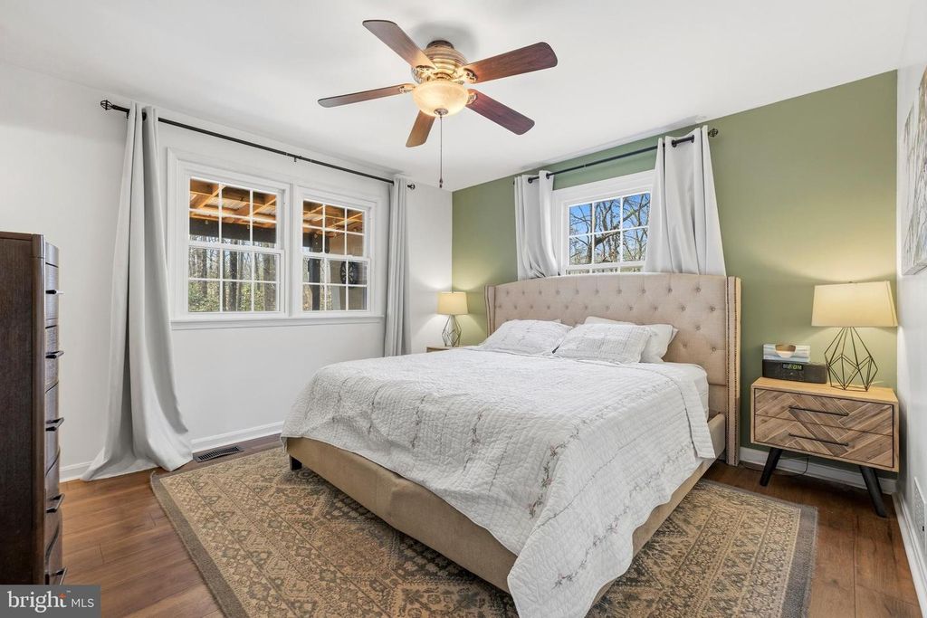 Image 32 of property listing at 7425 SIMMS LANDING RD, Port Tobacco, MD 20677