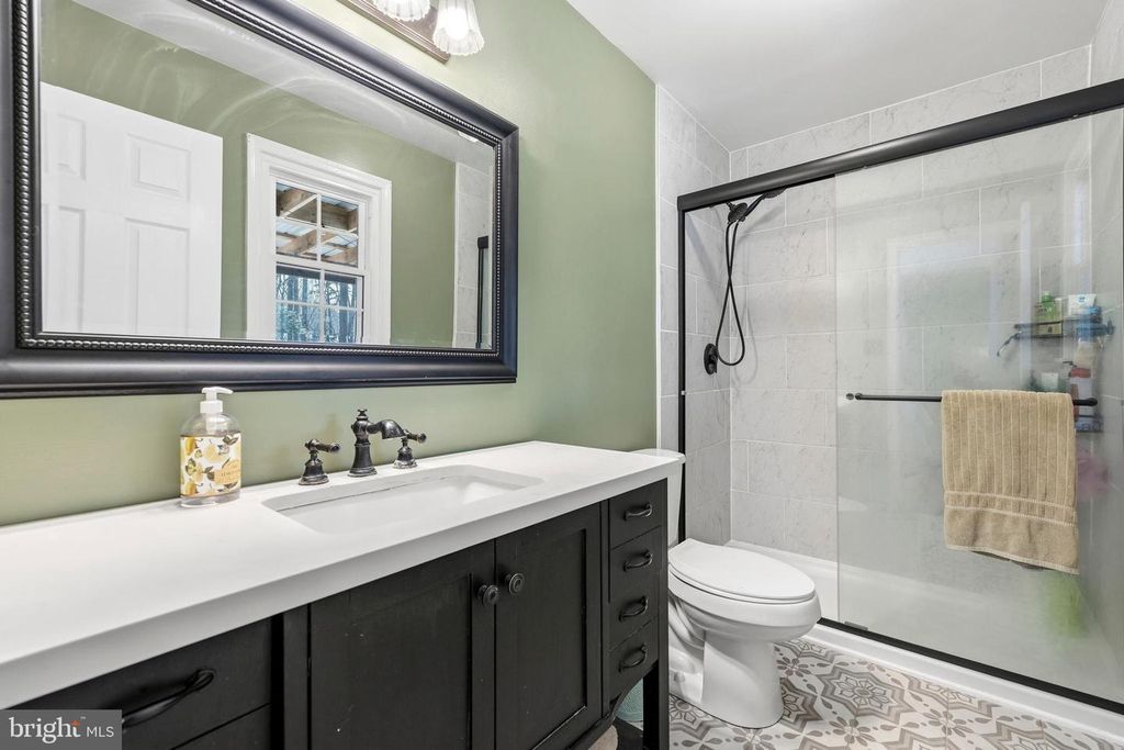 Image 35 of property listing at 7425 SIMMS LANDING RD, Port Tobacco, MD 20677