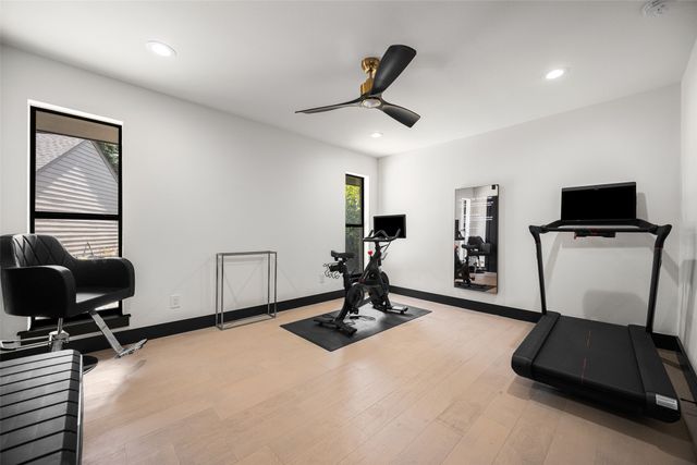 7336 Lakehurst Avenue, Dallas, TX 75230