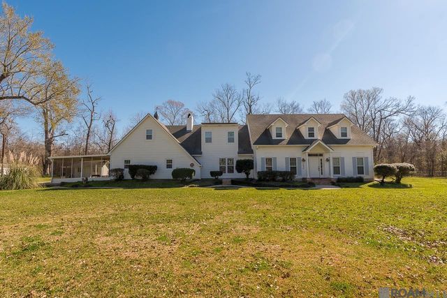 1045 Daisy Ave, St Gabriel, LA 70776