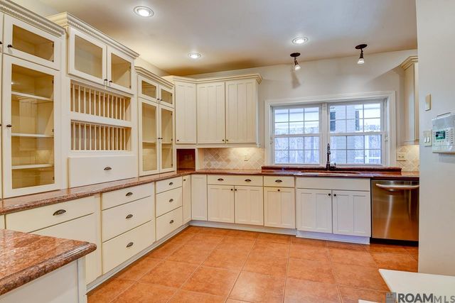 1045 Daisy Ave, St Gabriel, LA 70776