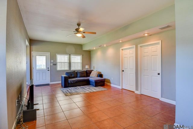 1045 Daisy Ave, St Gabriel, LA 70776