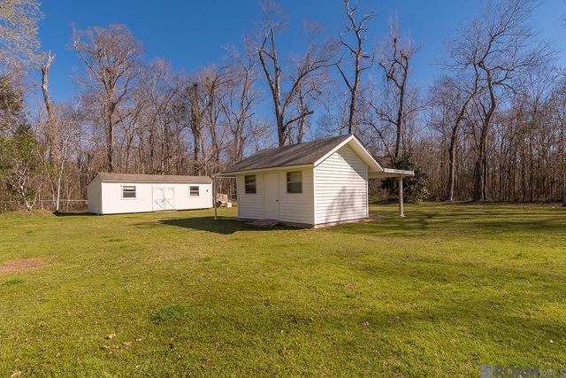 1045 Daisy Ave, St Gabriel, LA 70776