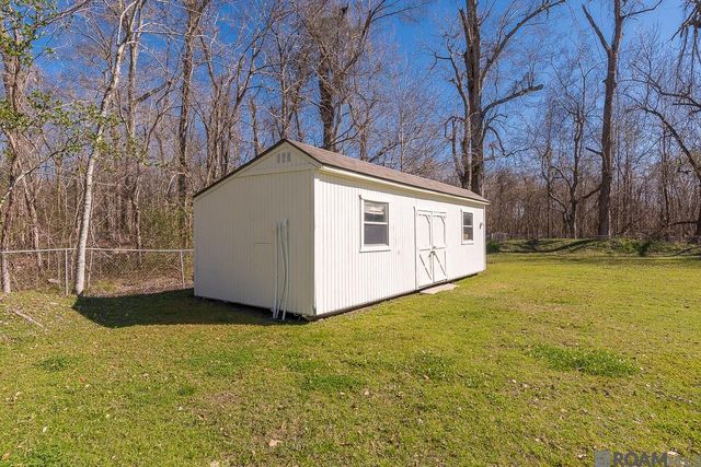 1045 Daisy Ave, St Gabriel, LA 70776