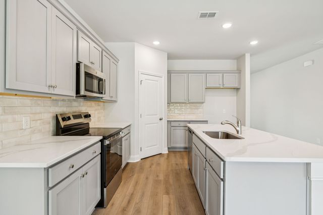 444 Stardust Drive, Lebanon, TN 37087