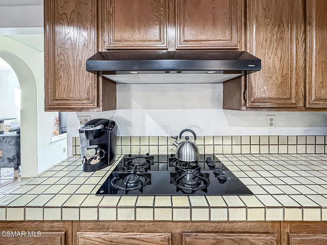 564 Strauss Drive, Newbury Park, CA 91320