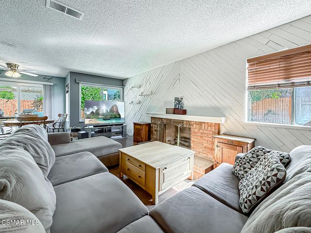 564 Strauss Drive, Newbury Park, CA 91320