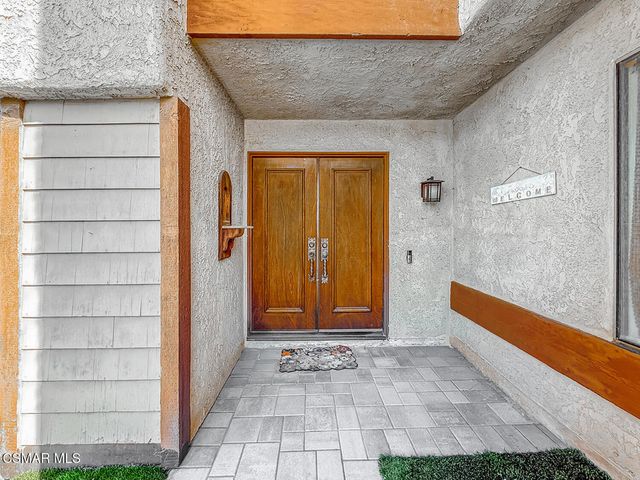 564 Strauss Drive, Newbury Park, CA 91320