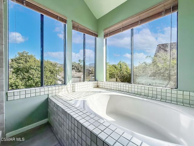 564 Strauss Drive, Newbury Park, CA 91320