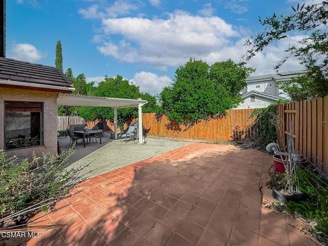 564 Strauss Drive, Newbury Park, CA 91320