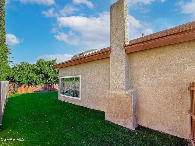 564 Strauss Drive, Newbury Park, CA 91320