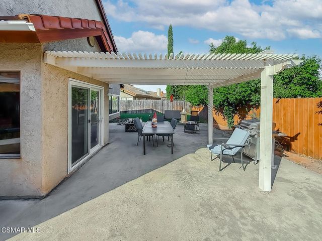 564 Strauss Drive, Newbury Park, CA 91320