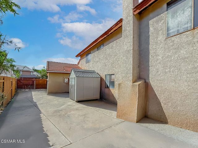564 Strauss Drive, Newbury Park, CA 91320