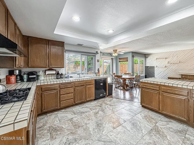 564 Strauss Drive, Newbury Park, CA 91320