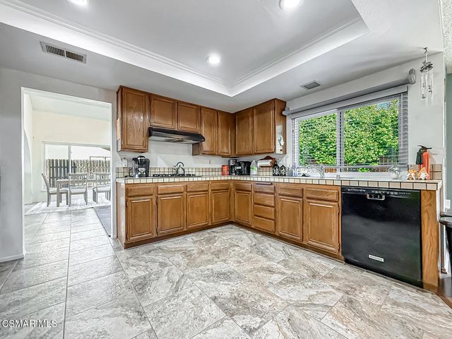 564 Strauss Drive, Newbury Park, CA 91320