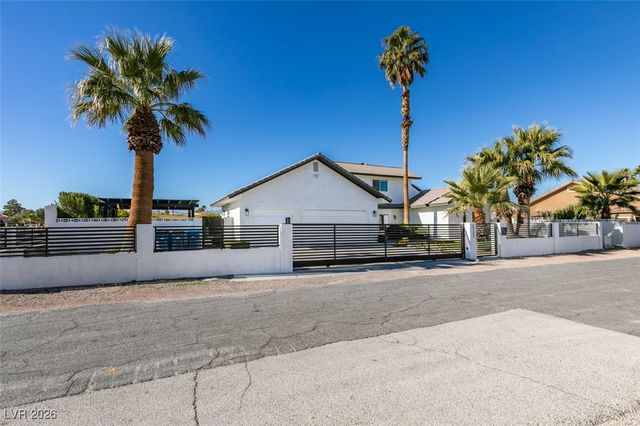 2135 Saratoga Street, Las Vegas, NV 89146