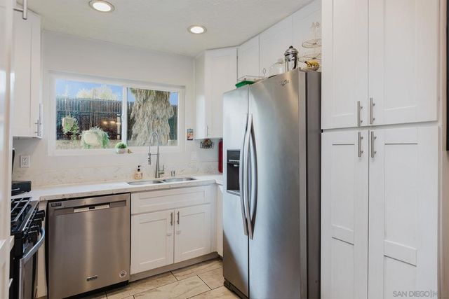 10214 Michala Pl, Santee, CA 92071