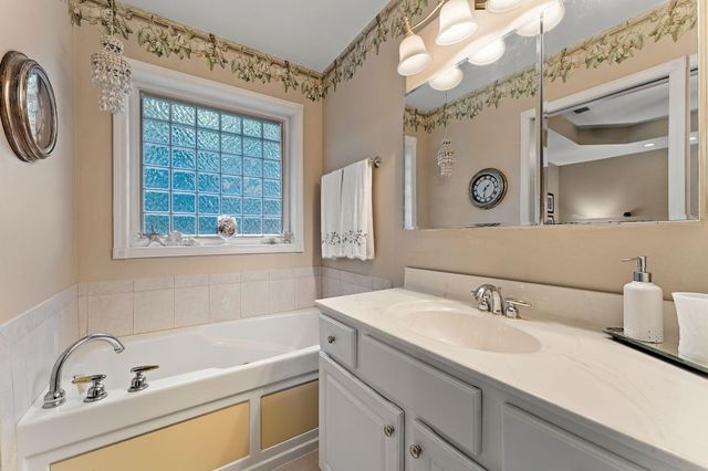 3431 Drivers Way, Chesterton, IN 46304