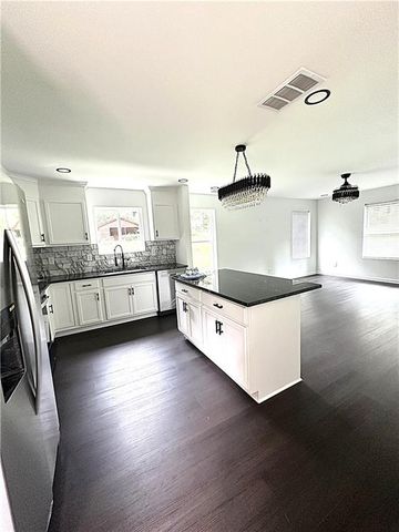 110 WILDWOOD Drive, Stockbridge, GA 30281