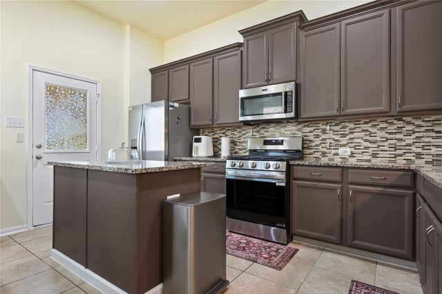 8126 Heartbrook Field Lane, Cypress, TX 77433