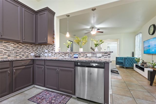 8126 Heartbrook Field Lane, Cypress, TX 77433
