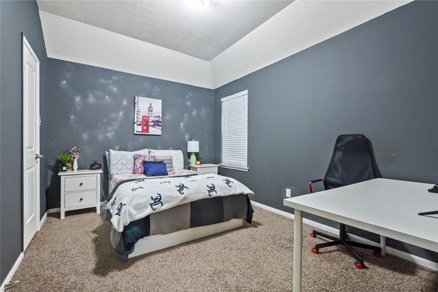 8126 Heartbrook Field Lane, Cypress, TX 77433