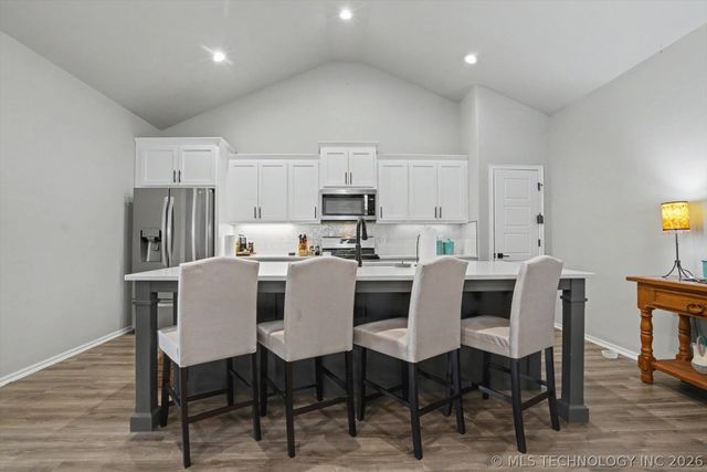 1926 W Imperial Street, Broken Arrow, OK 74011