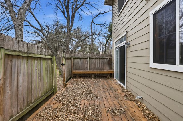 4501 Whispering Valley DR 24, Austin, TX 78727