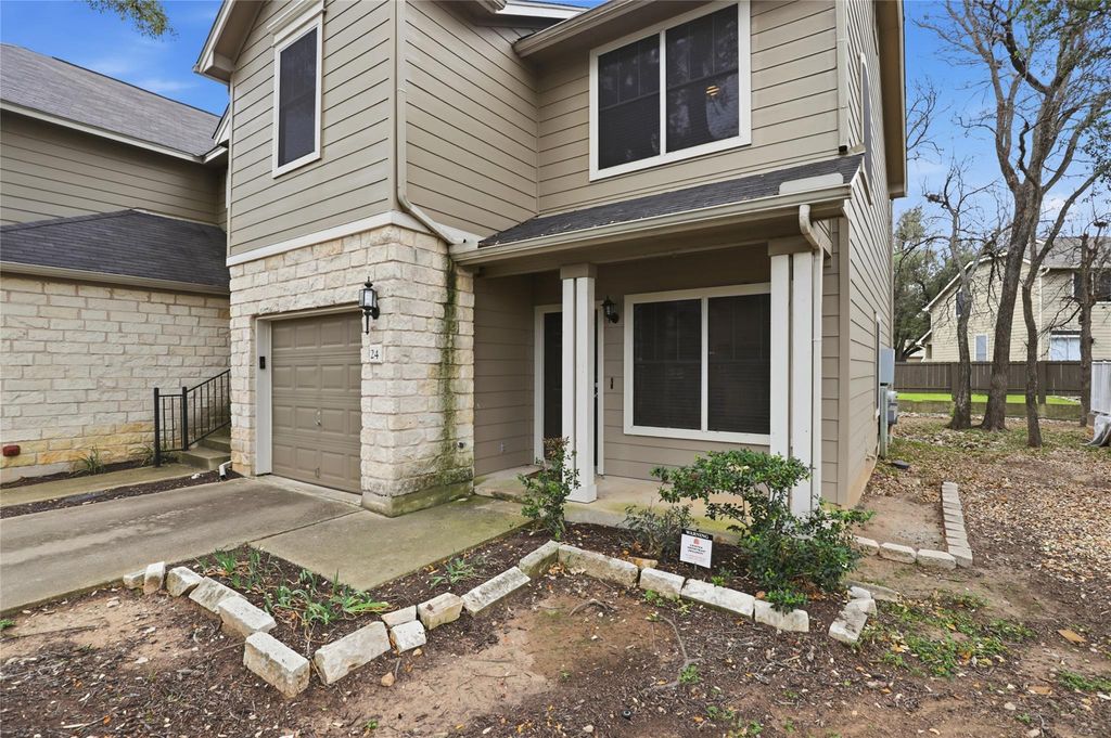 4501 Whispering Valley DR 24, Austin, TX 78727