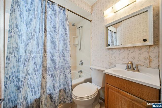 417 Tenakill Drive, Northvale, NJ 07647