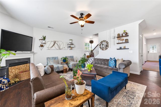 10008 Brawley Lane, Charlotte, NC 28215