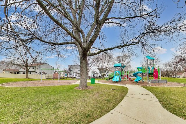 158 Jefferson Lane, Streamwood, IL 60107