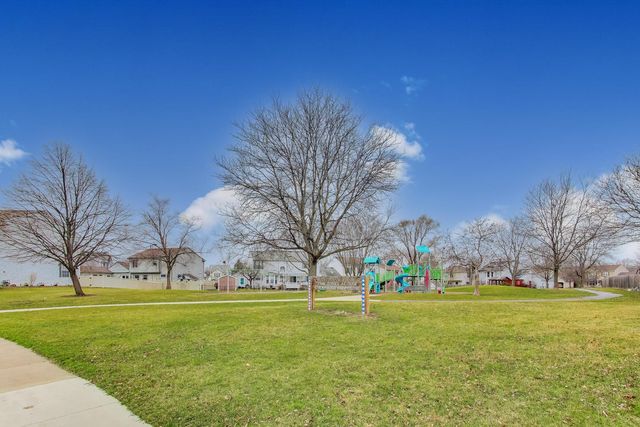 158 Jefferson Lane, Streamwood, IL 60107