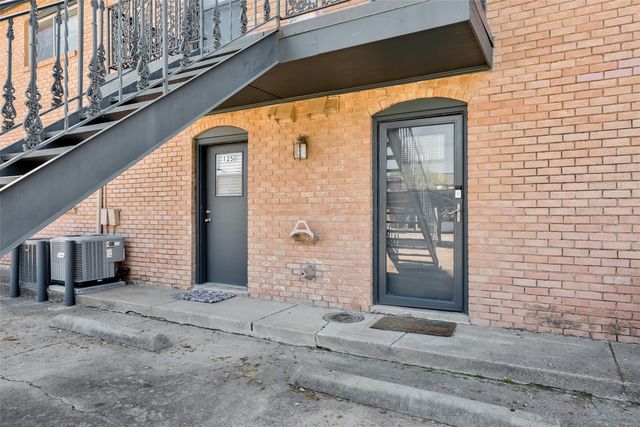 6015 E University Boulevard 126, Dallas, TX 75206