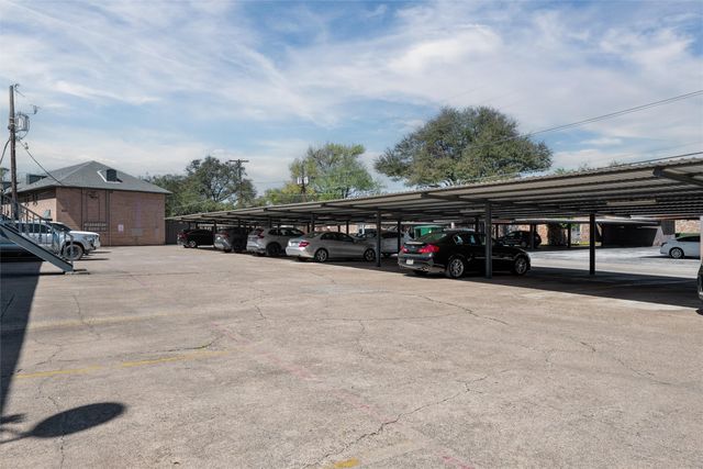 6015 E University Boulevard 126, Dallas, TX 75206