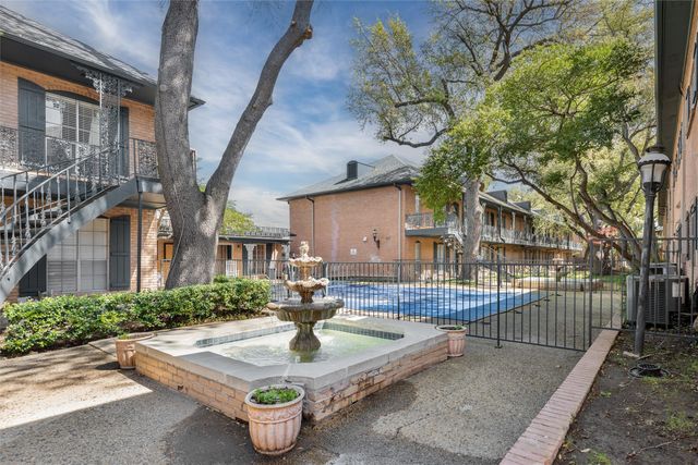 6015 E University Boulevard 126, Dallas, TX 75206