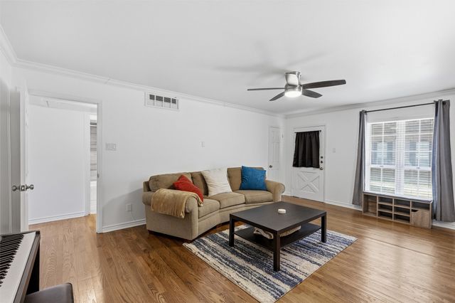 6015 E University Boulevard 126, Dallas, TX 75206